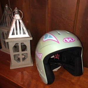 Kids winter helmet